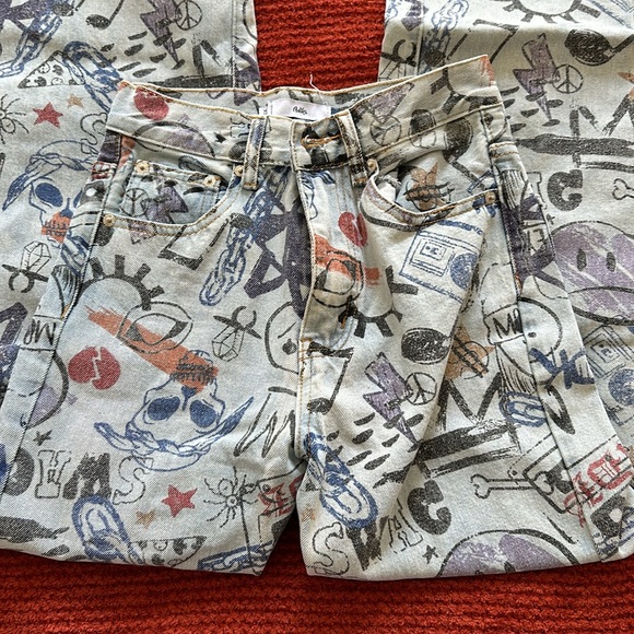 Adika Graffiti Jeans - Picture 2 of 4